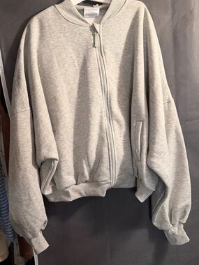 Blogilates Heater Gray Bomber Jacket Size 2X NWT